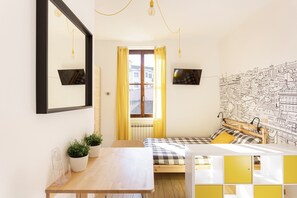 1 habitación, tabla de planchar con plancha, wifi y ropa de cama 