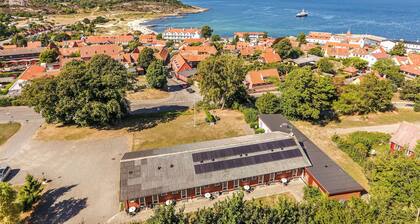 Cozy apartment in Allinge with WiFi