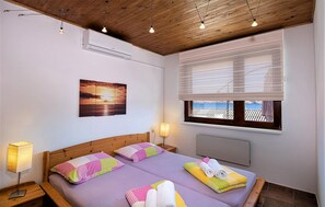 2 habitaciones, tabla de planchar con plancha y wifi gratis 