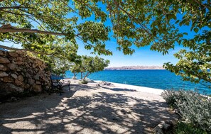 Plage à proximité, pêche sur place