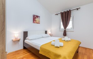 1 chambre, Wi-Fi gratuit, draps fournis