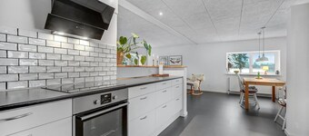 Cozy home in Silkeborg with kitchen