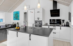 Kühlschrank, Geschirrspüler