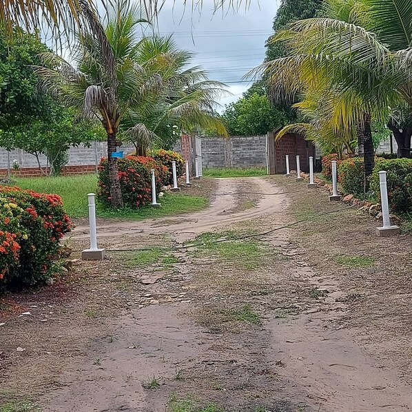 Property grounds - Pleasant place with plenty of space. (Teresina)