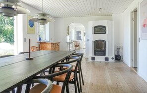 Dining - Stunning home in Nexø with kitchen (Nexø)