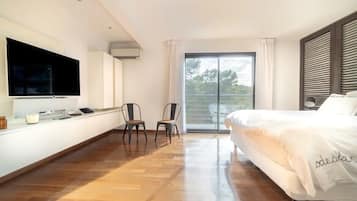 6 Schlafzimmer, BĂŒgeleisen/BĂŒgelbrett, Reisekinderbett, kostenloses WLAN