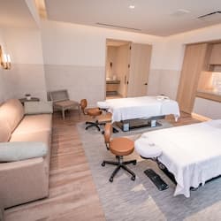 Behandlungsräume für Paare, Sauna, Dampfbad, Aromatherapie
