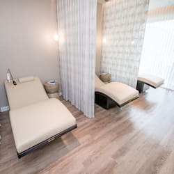 Behandlungsräume für Paare, Sauna, Dampfbad, Aromatherapie