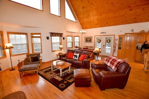 Smart TV, caminetto, videogiochi, lettore DVD