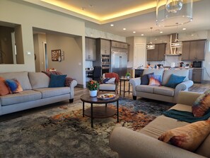 Smart TV - *Summer 2026, 3 bedroom, 3.5 Bath* Ultimate Family Vacation  (Page)