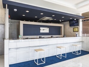 Reception - TOYOKO INN Tsubame-Sanjo Ekimae (Tsubame)