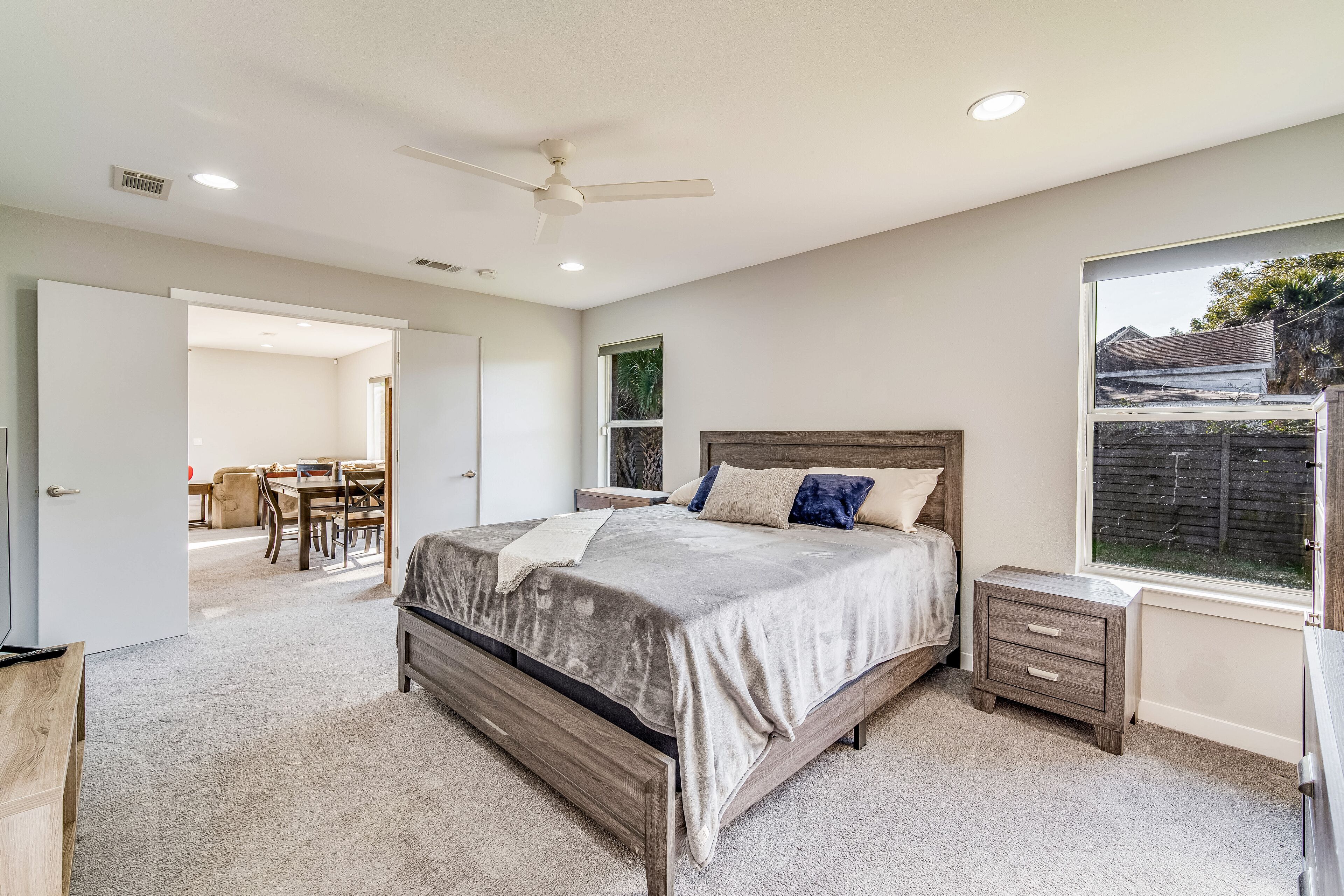 2 dormitorios, tabla de planchar con plancha, wifi gratis y ropa de cama