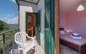 3 bedrooms, travel crib, free WiFi