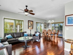 Smart TV - Beautiful House on Canal - minutes to the Atlantic, no bridges (Little Torch Key)