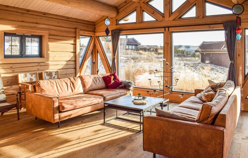 Beautiful home in øyer with sauna