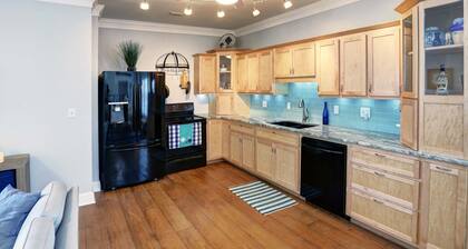 Apartment in private St Augustine home, equestrian friendly