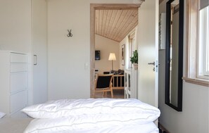 2 bedrooms, free WiFi