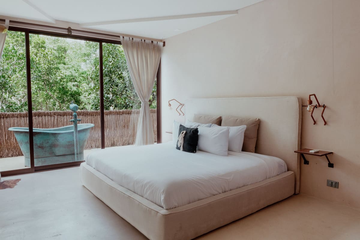 Couette en duvet, minibar, rideaux d’obscurcissement