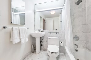 Uklassifisert bilde, 4 av 7, knapp