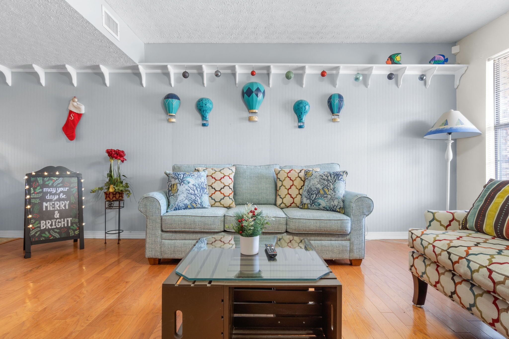The Sea Shell - Entire townhouse close to beach.