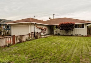 Exterior - 3 Bed 2 Bath House San Mateo Next to Lagoon (San Mateo)