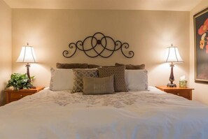 3 Schlafzimmer, Zimmersafe, Schreibtisch, Bügeleisen/Bügelbrett