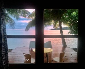 Outdoor dining - Fare Vahine Oviri (Avera)