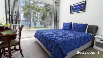 4 bedrooms, desk, iron/ironing board, travel cot