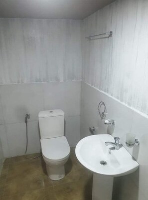 Douche, serviettes fournies