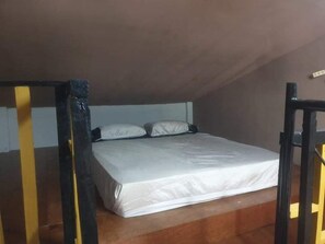 WiFi, bed sheets - 1-Bed studio apartment in Kabankalan Philippines (Kabankalan, Negros Occidental)
