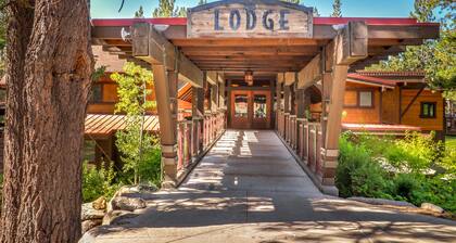 Cozy mountain retreat with deck, shared pool/hot tub/sauna