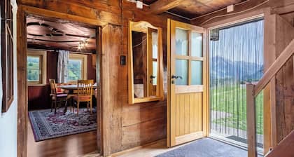 Maison de vacances "KnusperhĂ€uschen Höfen-HĂŒsle" avec vue sur les montagnes