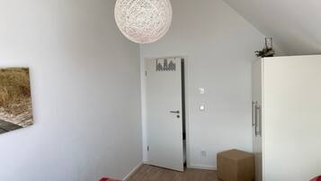 2 Schlafzimmer, Bügeleisen/Bügelbrett, kostenloses WLAN