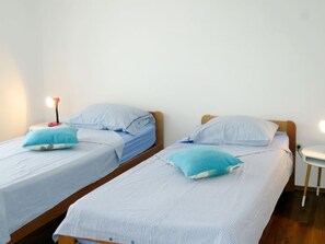 2 bedrooms, Internet