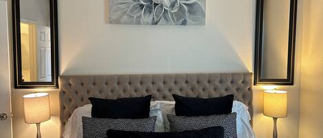 1 slaapkamer, een bureau, een strijkplank/strijkijzer, gratis wifi