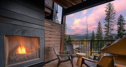 Downtown WP River Front Villa 232 I Private Hot Tub I Great Views I Arcade I Discounted Attractions