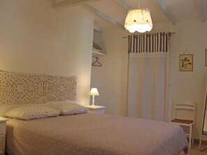 1 quarto, acesso à internet