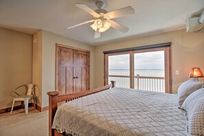 3 bedrooms, iron/ironing board, Internet, bed sheets - Pelican Lake Retreat w/ Fire Pit, Dock & Grill! (Breezy Point)