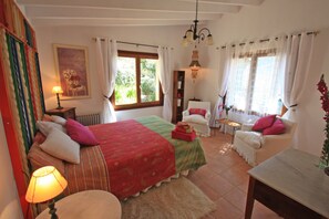 1 camera, ferro/asse da stiro, Wi-Fi gratuito, lenzuola