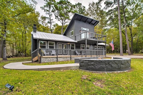 Cape Royale Cottage w/ Fire Pit & Water Views