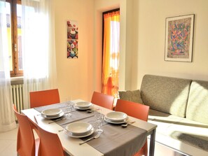 Dining - Holiday Home in Lazise near Lake Garda (Lazise)