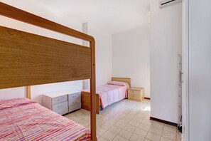 1 chambre, draps fournis