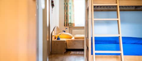 1 chambre, Wi-Fi gratuit, draps fournis