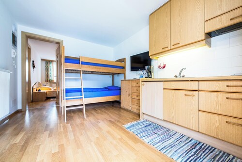 Appartement 'Issingerhof 1' avec vues sur les montagnes, jardin et Wi-Fi