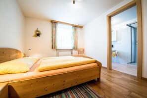 1 makuuhuone, ilmainen Wi-Fi, vuodevaatteet
