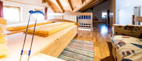 2 bedrooms, free WiFi, bed sheets