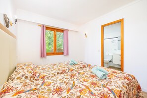 1 bedroom, free WiFi, bed sheets - Apartment "Felipe 2-1" with Pool, Wi-Fi, Garden & Terrace (Tourist Taxes Included) (Cala Dor)
