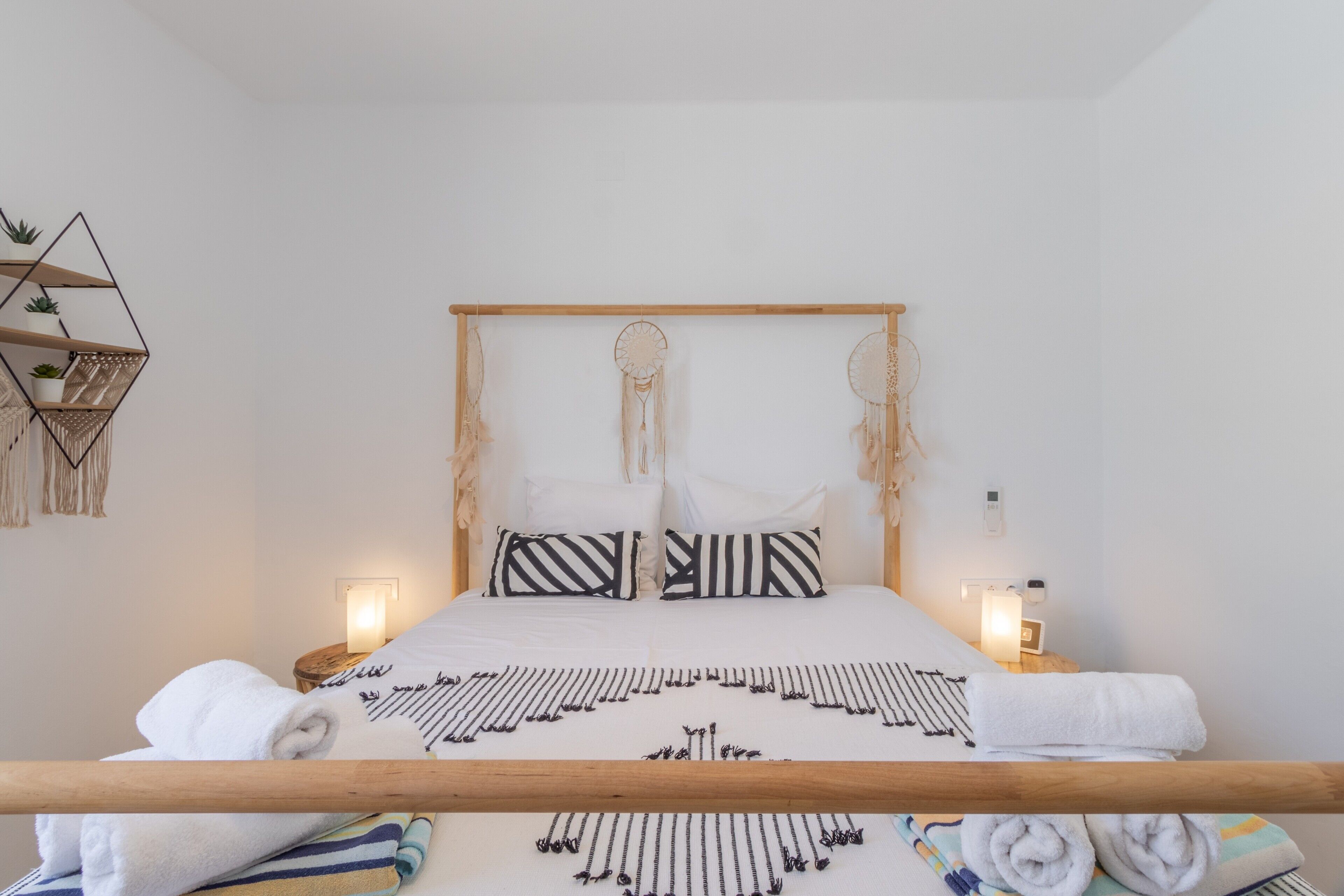 3 chambres, fer et planche à repasser, Wi-Fi gratuit, draps fournis