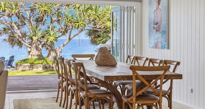 Absolute Beachfront, Pet-friendly, family beach house