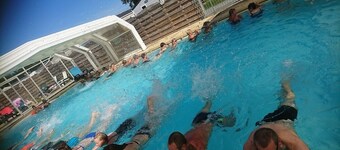 Villa de Moncourt with swimming pool in season